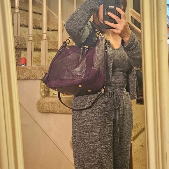 Auth Louis Vuitton Audacieuse Empreinte Suede and Leather MM - Picture 3 of 12